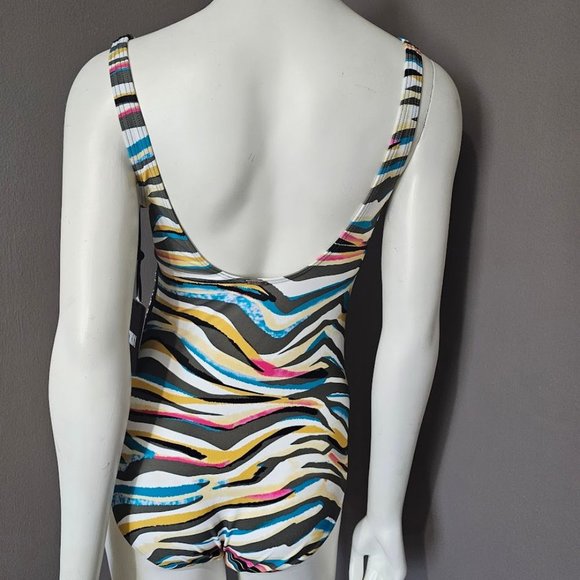 DKNY Mesh Side-Stripe Ruched One-Piece Swimsuit Size 8 - Picture 5 of 12